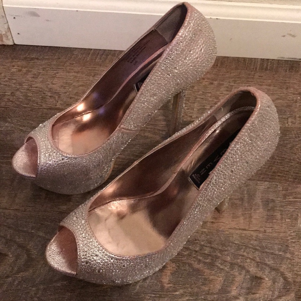 Steven Madden diamond platform pumps - Picture 4 of 8